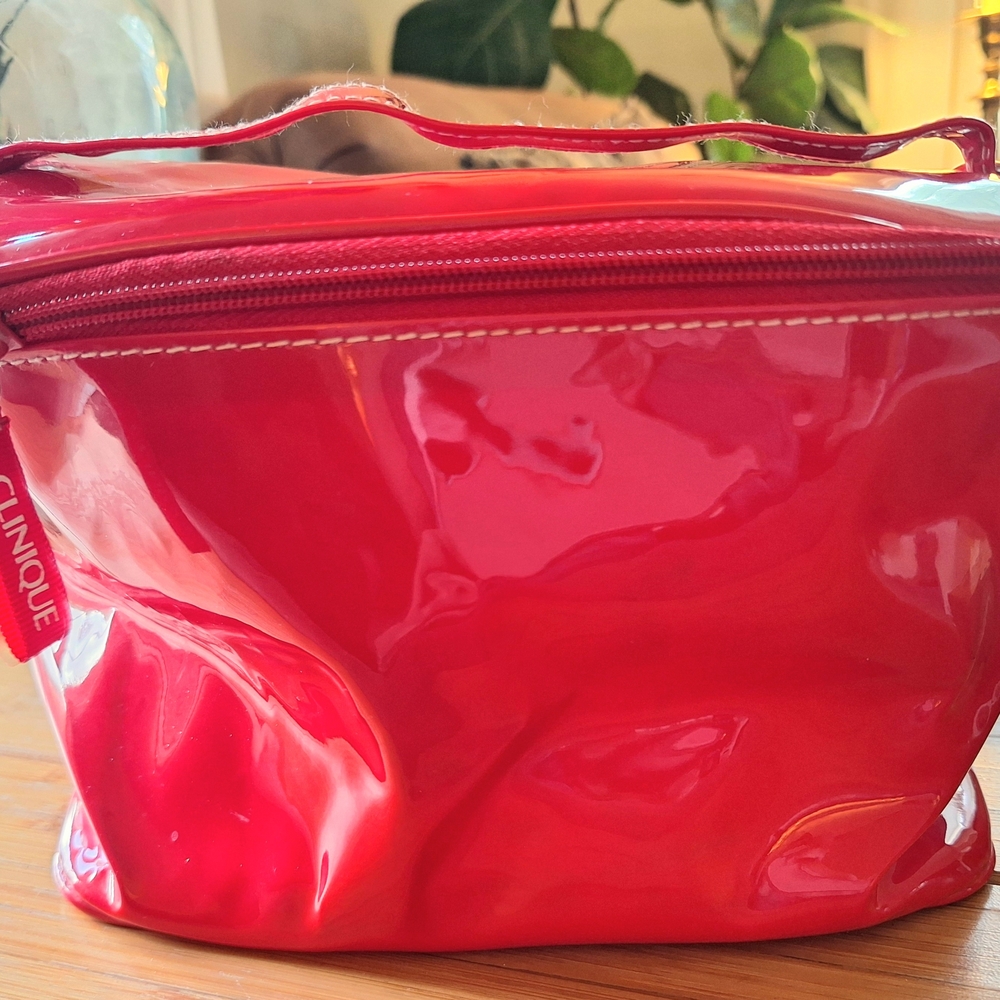 Clinique Red Pink Cosmetic Bag Sleek Water-Resistant Design Like New